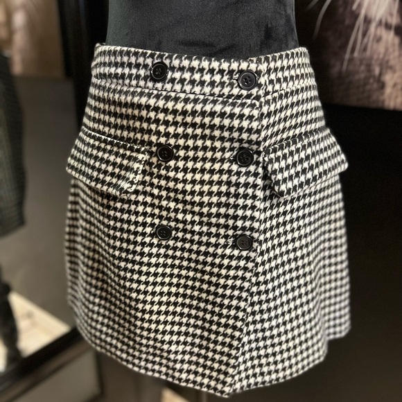 🖤🖤LIKE NEW- FOREVER 21 BLACK AND WHITE BUTTON UP SKIRT SZ L🖤🖤 - Picture 1 of 6